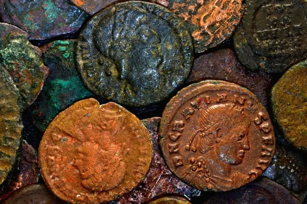 Koperen, antieke muntjes, bovenaanzicht